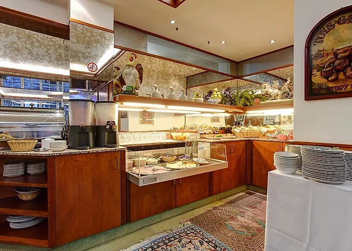 Centro Arde City, Trademark Collection By Wyndham 2* 쾰른