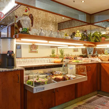 Centro Arde City, Trademark Collection By Wyndham 2* קלן